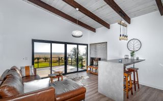7 Bedroom House For Sale in Vineta, Swakopmund
