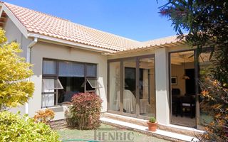 3 Bedroom House For Sale in Ocean View, Swakopmund