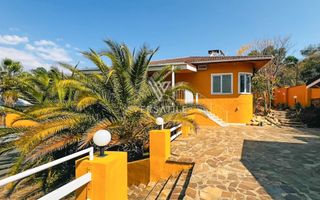 5 Bedroom House For Sale in Klein Windhoek, Windhoek