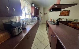 3 Bedroom House For Sale in Kleine Kuppe, Windhoek