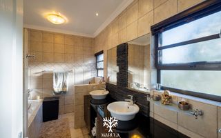 4 Bedroom House For Sale in Finkenstein, Windhoek