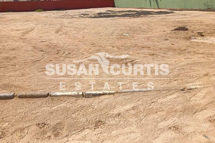 House For Sale in Henties Bay Central, Henties Bay