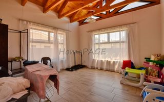 5 Bedroom House For Sale in Dunes, Swakopmund
