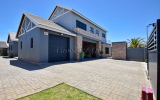 5 Bedroom House For Sale in Dunes, Swakopmund