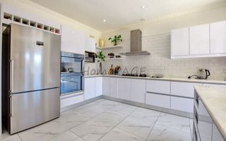 5 Bedroom House For Sale in Dunes, Swakopmund