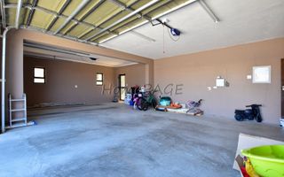 5 Bedroom House For Sale in Dunes, Swakopmund