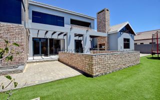 5 Bedroom House For Sale in Dunes, Swakopmund