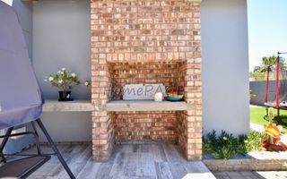 5 Bedroom House For Sale in Dunes, Swakopmund