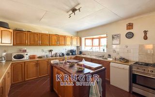 5 Bedroom Small Holding / Plot For Sale in River Plots, Swak...