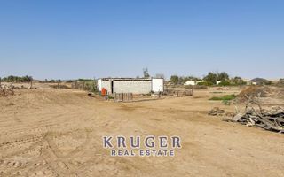 5 Bedroom Small Holding / Plot For Sale in River Plots, Swak...