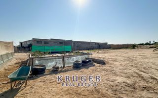 5 Bedroom Small Holding / Plot For Sale in River Plots, Swak...