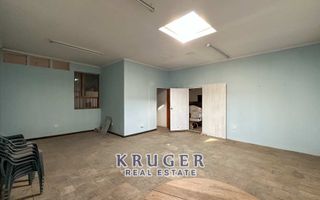5 Bedroom Small Holding / Plot For Sale in River Plots, Swak...