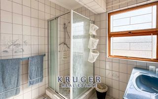 5 Bedroom Small Holding / Plot For Sale in River Plots, Swak...