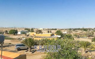 5 Bedroom Small Holding / Plot For Sale in River Plots, Swak...