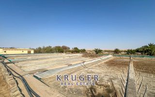 5 Bedroom Small Holding / Plot For Sale in River Plots, Swak...