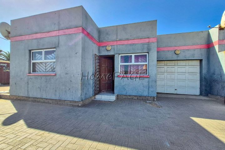 2 Bedroom House For Sale in Kuisebmond, Walvis Bay