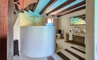 12 Bedroom House For Sale in Meersig