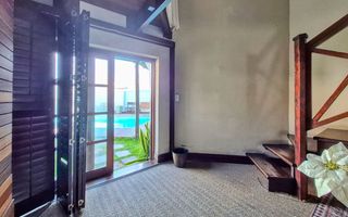 12 Bedroom House For Sale in Meersig