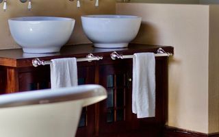 12 Bedroom House For Sale in Meersig