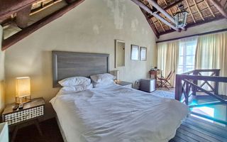 12 Bedroom House For Sale in Meersig
