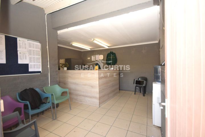 Office / Retail / Mixed Use To Rent in Industrial, Walvis Bay