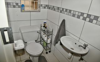 3 Bedroom Apartment / Penthouse For Sale in Erospark, Windho...