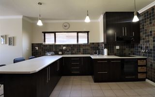 3 Bedroom Freestanding To Rent in Langstrand