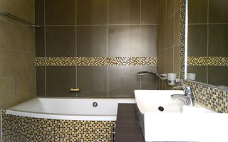 3 Bedroom Freestanding To Rent in Langstrand