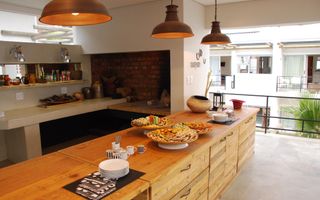 14 Bedroom House For Sale in Windhoek Central, Windhoek