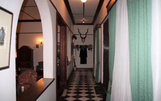 8 Bedroom House For Sale in Klein Windhoek, Windhoek