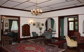 8 Bedroom House For Sale in Klein Windhoek, Windhoek