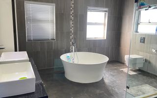 5 Bedroom House For Sale in Pioneers Park, Windhoek