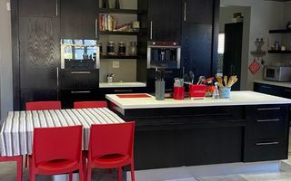 5 Bedroom House For Sale in Pioneers Park, Windhoek