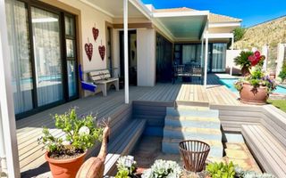 4 Bedroom House For Sale in Auasblick, Windhoek