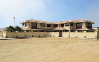 4 Bedroom House For Sale in Vogelstrand, Swakopmund