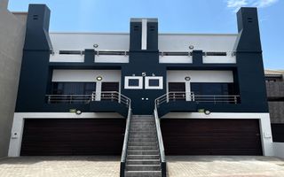 2 Bedroom House For Sale in Langstrand