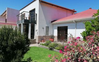 5 Bedroom House For Sale in Vineta, Swakopmund