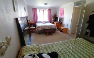 4 Bedroom House For Sale in Vogelstrand, Swakopmund