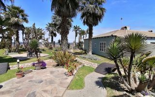 4 Bedroom House For Sale in Vogelstrand, Swakopmund