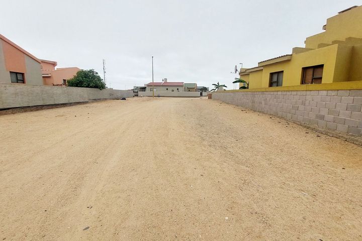 Vacant Land For Sale in Henties Bay