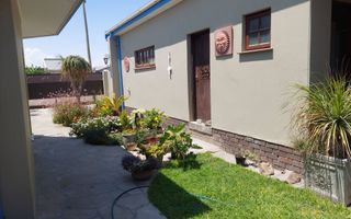 3 Bedroom House For Sale in Ocean View, Swakopmund