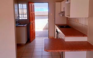 2 Bedroom Apartment/Penthouse For Sale in Pioneers Park, Win...