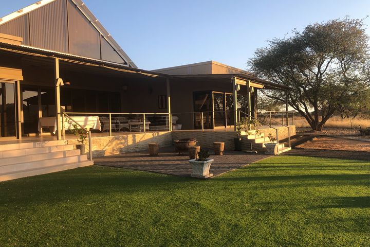 4 Bedroom House For Sale in Omeya, Windhoek