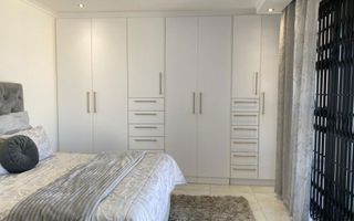 5 Bedroom House For Sale in Mile 4 Extension 1, Swakopmund