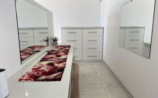 5 Bedroom House For Sale in Mile 4 Extension 1, Swakopmund