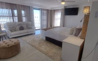 5 Bedroom House For Sale in Mile 4 Extension 1, Swakopmund