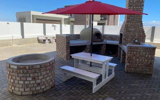5 Bedroom House For Sale in Mile 4 Extension 1, Swakopmund