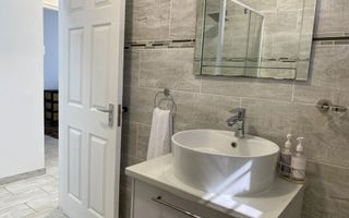 5 Bedroom House For Sale in Mile 4 Extension 1, Swakopmund