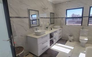 5 Bedroom House For Sale in Mile 4 Extension 1, Swakopmund