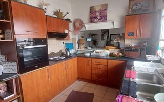 8 Bedroom House For Sale in Walvis Bay Central